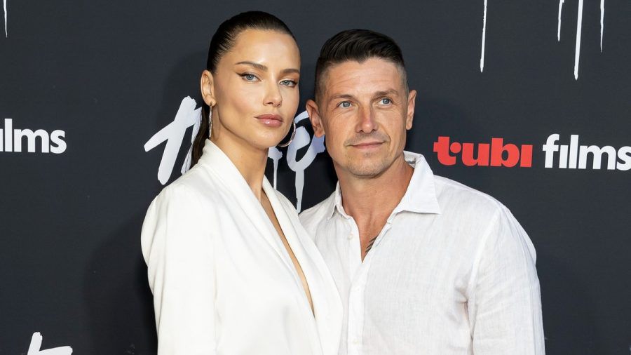 Adriana Lima und Andre Lemmers bei der Premiere von "The Thicket" am 4. September 2024. (dam/spot)