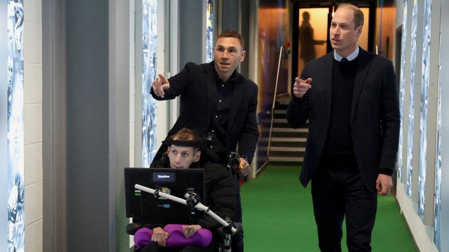 Prinz William im Januar 2024 mit dem verstorbenen Rob Burrow und Rugby-Kollege Kevin Sinfield (hinten). (ym/spot)