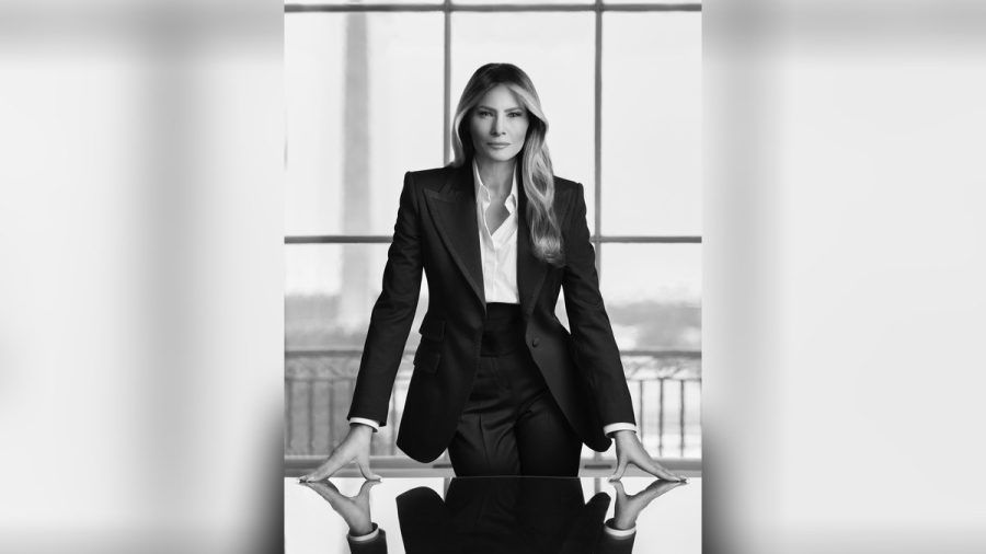 Offizielles Porträt von Melania Trump enthüllt. (ili/spot)