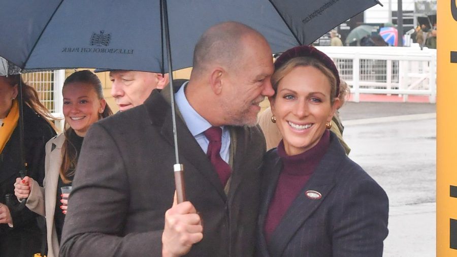 Mike und Zara Tindall beim Pferderennen in Cheltenham. (ncz/spot)