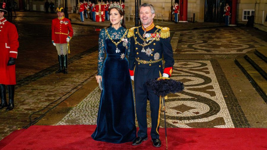 König Frederik und Königin Mary konnten den Empfang sichtlich genießen. (jom/spot)