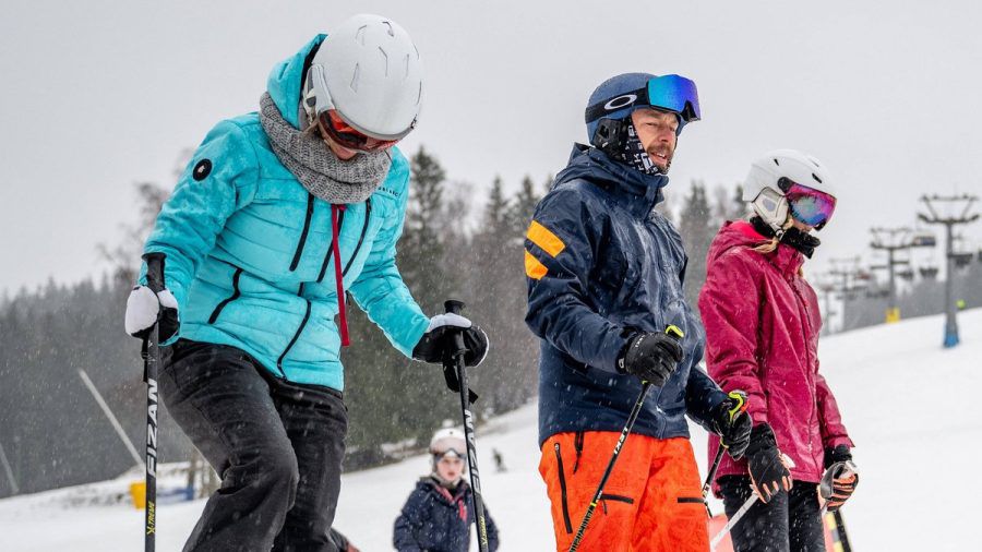 Wie hat sich die Ski-Mode in den vergangenen Jahren verändert? (noe/spot)