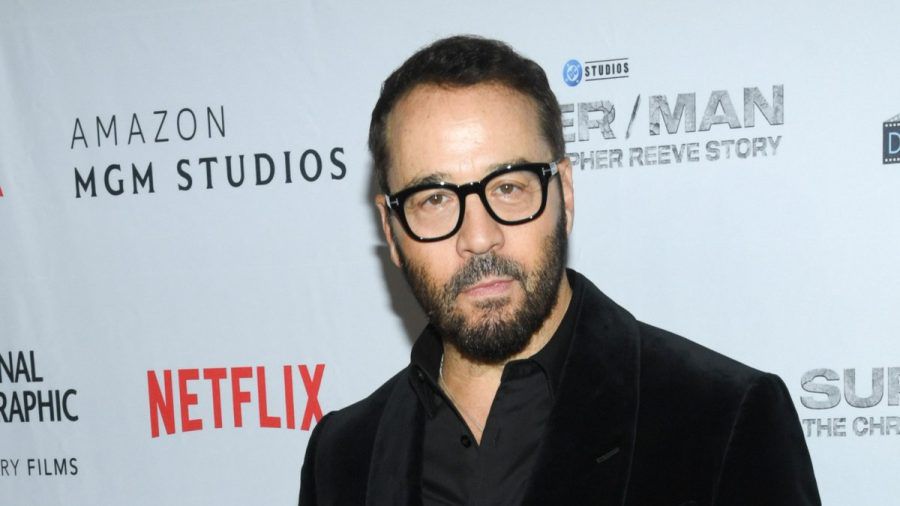 Jeremy Piven ist sich noch nicht sicher, wie er ohne seine Mutter zurechtkommen soll. (wue/spot)