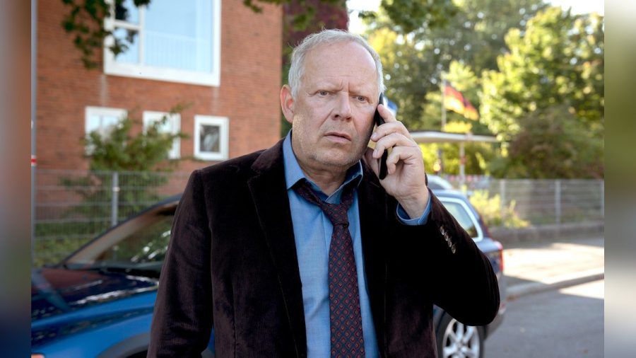 Axel Milberg holte mit seinem vorletzten "Tatort" eine Spitzenquote. Am 16. März läuft sein letzter Fall im Ersten. (ae/spot)