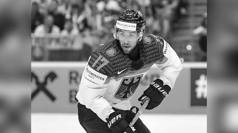 Tobias Eder wurde Deutscher Meister mit den Eisbären Berlin. (dr/spot)