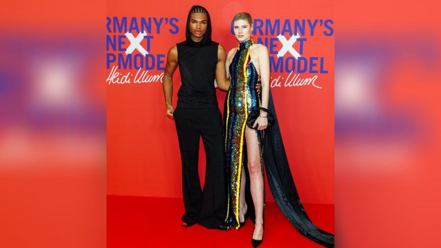 "Germany's next Topmodel"-Vorjahressieger Jermaine und Lea beim Vorschau-Event in Berlin. (ili/spot)