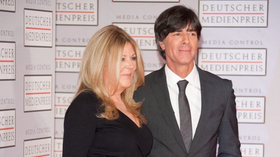 Joachim Löw und seine Ehefrau Daniela im Jahr 2015. (wue/spot)