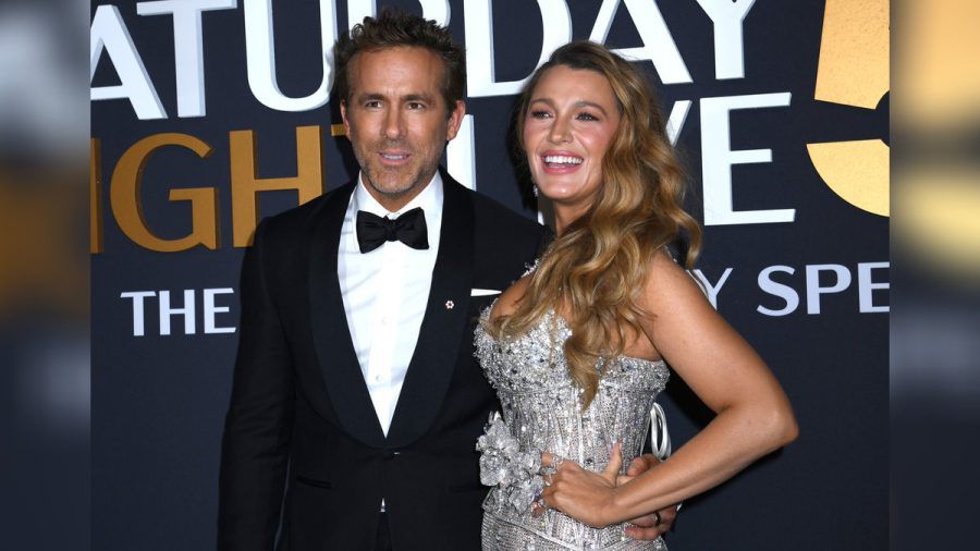 Ryan Reynolds und Blake Lively haben der Jubiläumsfeier von "Saturday Night Live" in New York ihr Red-Carpet-Comeback gefeiert. (the/spot)