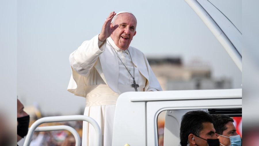 Papst Franziskus liegt seit fast einer Woche im Krankenhaus. (sv/spot)